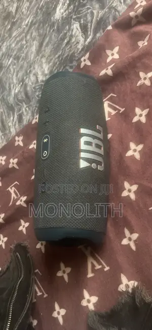 JBL Charge5
