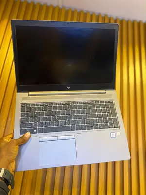 New Laptop HP ZBook 15 G5 8GB Intel Core i5 SSD 256GB