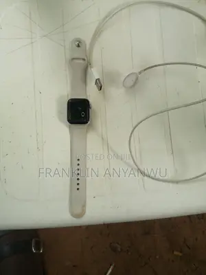 Apple Watch Series 5 Used