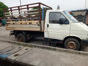 Volkswagen Transporter 2001 White