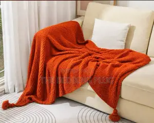 Knitted Throw Blanket With Tassels for Sofa