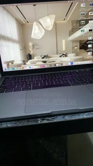 Laptop Apple MacBook Pro 2019 8GB Intel Core i5 SSD 256GB