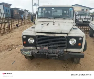 Land Rover Defender 1980 White