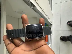 Apple Watch Series 7 45mm GPS + Cellular