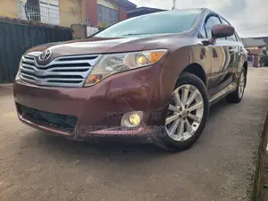 Toyota Venza XLE 2010 Silver