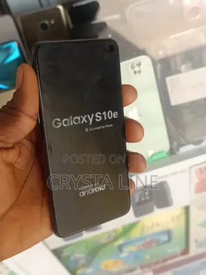 New Samsung Galaxy S10e 128 GB Gray