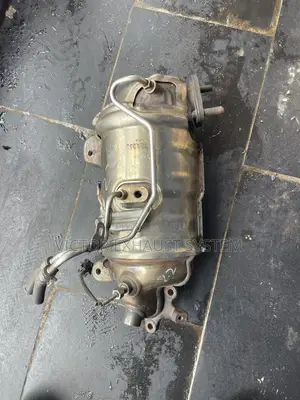 Engine Catalytic Converter Kia Sorrento2.2 Diesel Engine