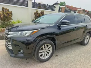 Toyota Highlander LE 4dr SUV (3.5L 6cyl 6A) 2014 Black