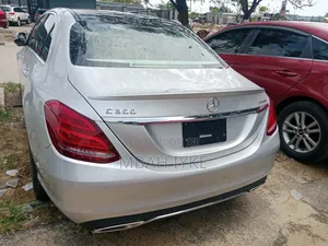 Mercedes-Benz C300 Luxury 4matic Sedan AWD (2.0L 4cyl 7A) 2017 Silver