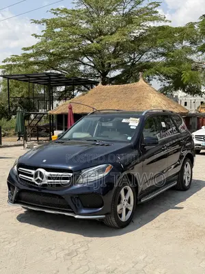 Mercedes-Benz GLE-Class GLE 350 2017 Blue