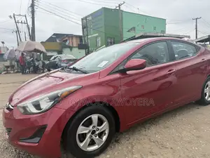 Hyundai Elantra Sport PZEV 4dr Sedan (2.0L 4cyl 6A) 2014 Red