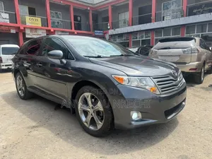 Toyota Venza XLE 2011 Gray