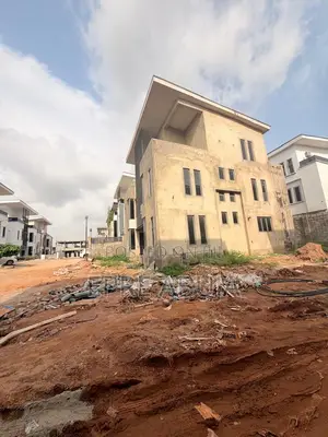 5bdrm Duplex in Wuye for sale