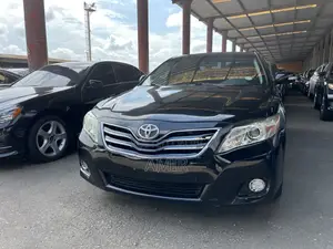 Toyota Camry XLE V6 4dr Sedan (3.5L 6cyl 6AM) 2010 Black