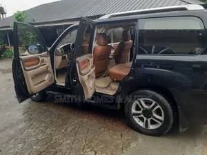 Lexus LX 570 2010 Black