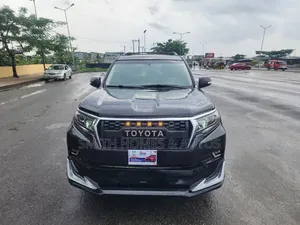 Toyota Land Cruiser Prado 2010 Black