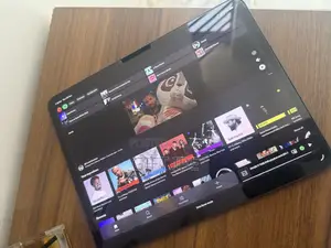 Apple iPad Pro 13 (2024) 2 TB Black