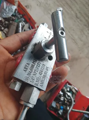 1/4" NPT Stainless Steel Needle Valve 6000 PSI (SS-304)