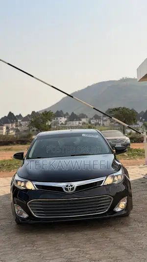 Toyota Avalon XLE 4dr Sedan (3.5L 6cyl 6A) 2014 Black