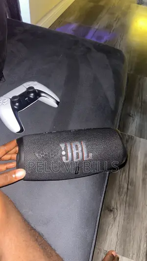 JBL Charge 5