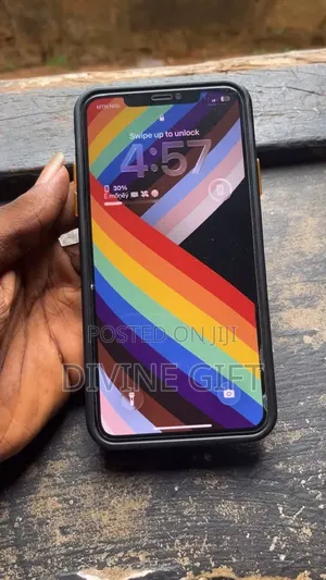 Apple iPhone 11 64 GB Gray