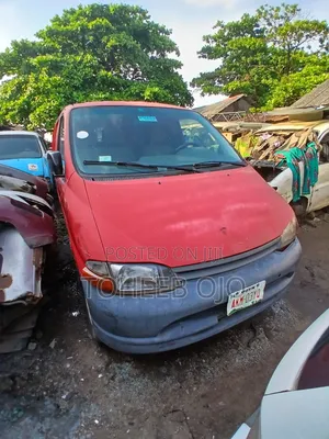 Toyota HiAce 1998 Red