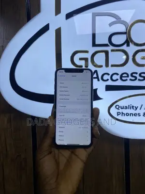 Apple iPhone X 64 GB White