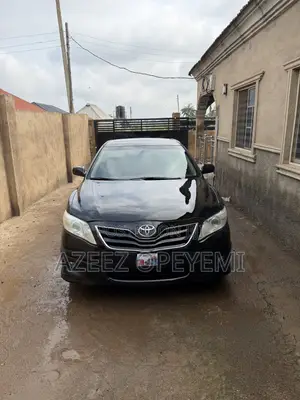Toyota Camry SE 4dr Sedan (2.5L 4cyl 6A) 2011 Black