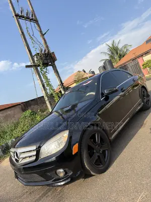 Mercedes-Benz C300 Luxury Sedan RWD (3.0L 6cyl 7A) 2010 Black