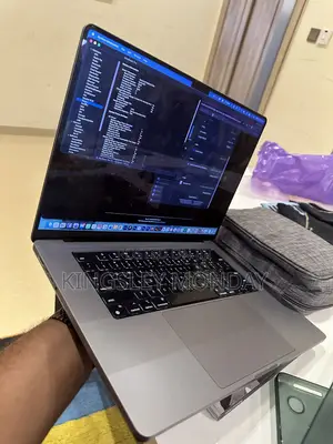 Laptop Apple MacBook Pro 2021 M1 32GB Apple M1 Pro SSHD (Hybrid) 1T
