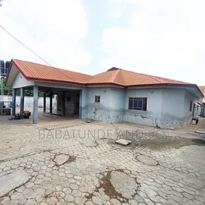 3bdrm Bungalow in Iwo Road for sale