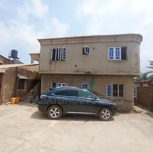 3bdrm Block of Flats in Fijabi Estate, Ibadan Polytechnic/University