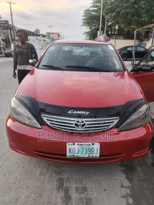 Toyota Camry LE 4dr Sedan (2.4L 4cyl 5M) 2004 Red