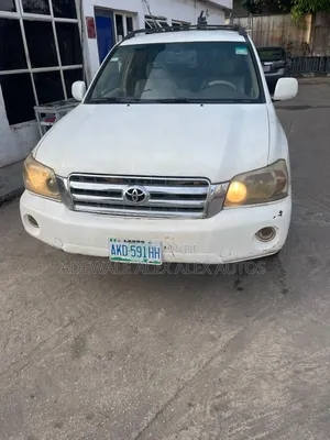 Toyota Highlander 2005 White