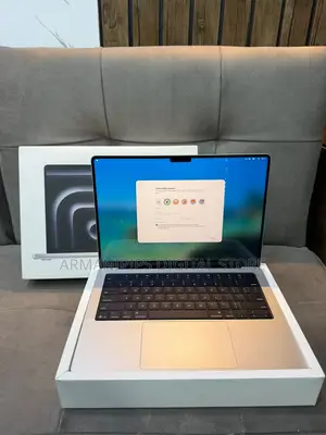Laptop Apple MacBook Pro 2025 M5 16GB Apple M5 SSD 512GB