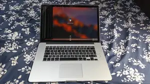 New Laptop Apple MacBook Pro 2015 16GB Intel Core i7 HDD+SSD 256GB