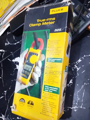 Fluke 325: Multimeter