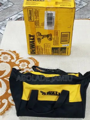Dewalt 20v Max Lithium-Ion Compact Drill/Driver Kit Dcd771c2