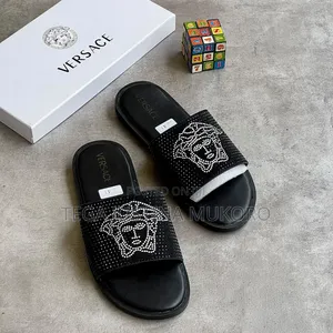 High Quality Versace Men's Pam Slippers