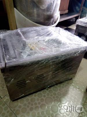 Vacuum Sealing Machine
