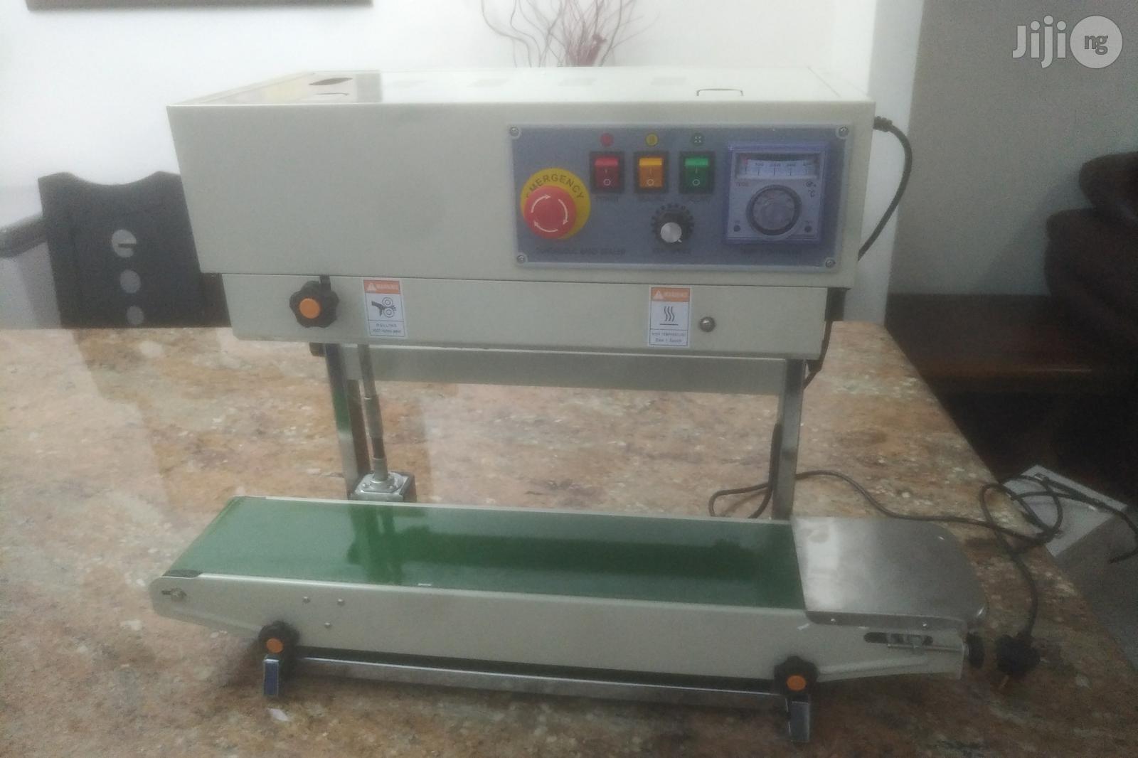 Industrial Sealing Machine