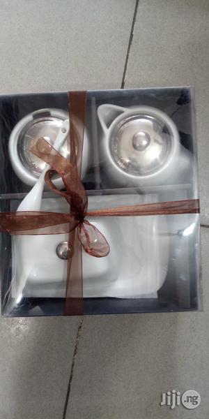 England Breakable Set Butter Dish With Stainless Cove(GIFT SET)