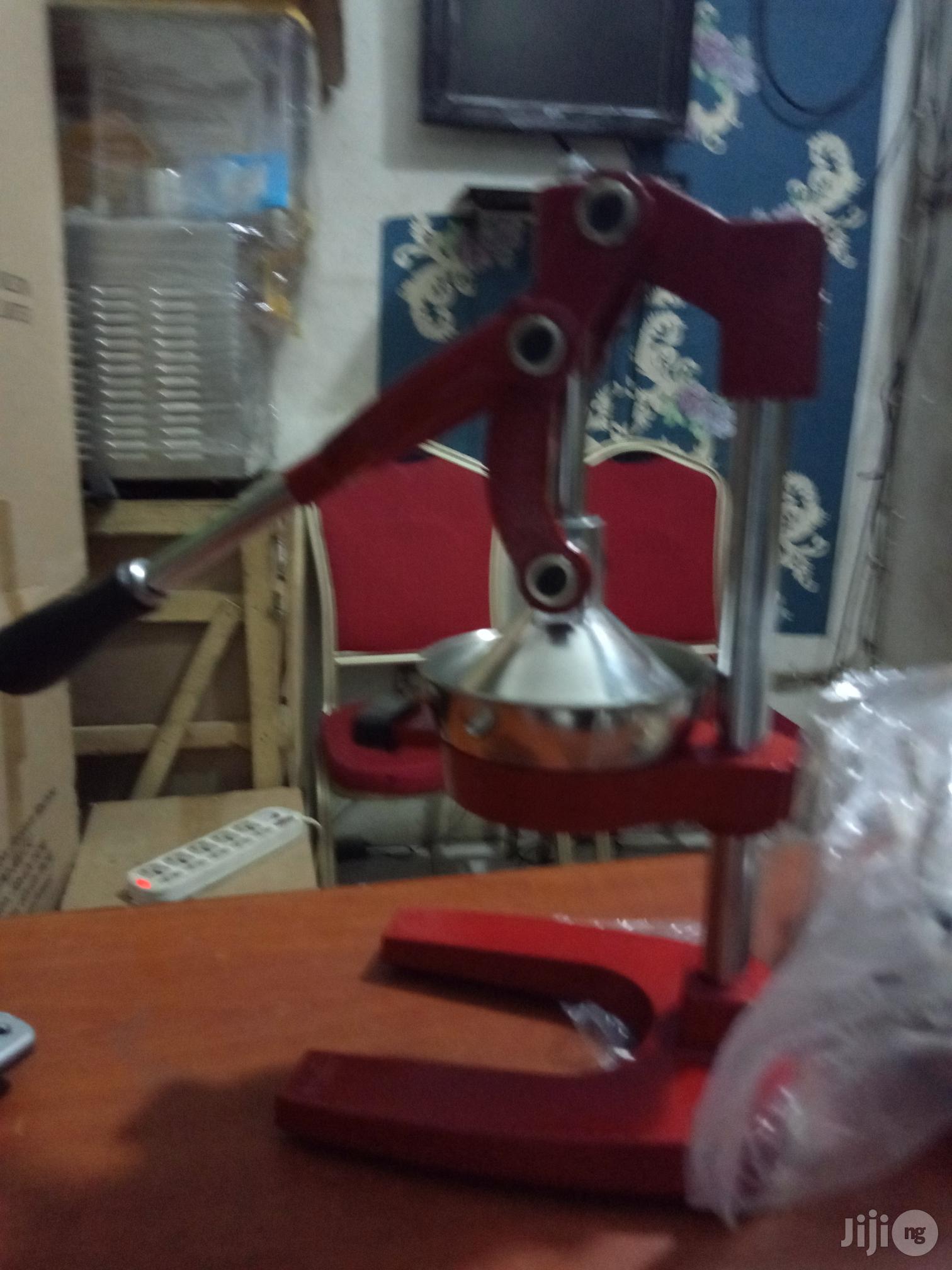 Manual Juice Extractor