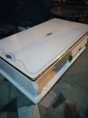 Royal Center Table