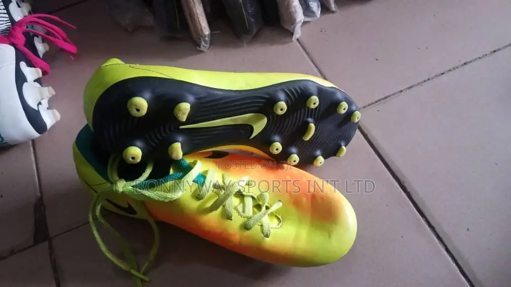 Children Size 35.5 Tokunbo Boot