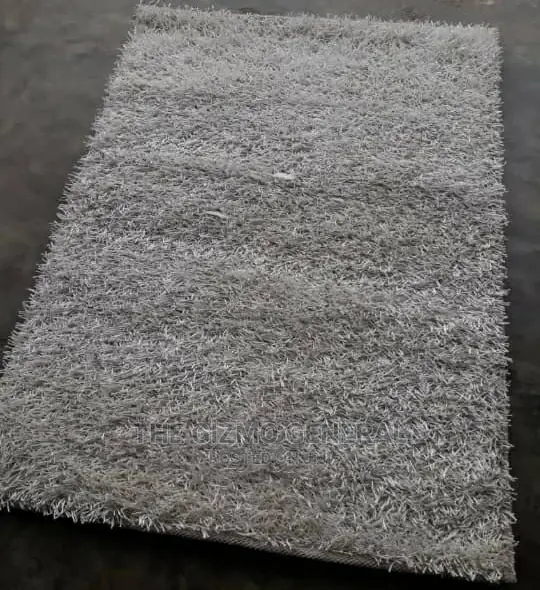Fluffy Centre Rug
