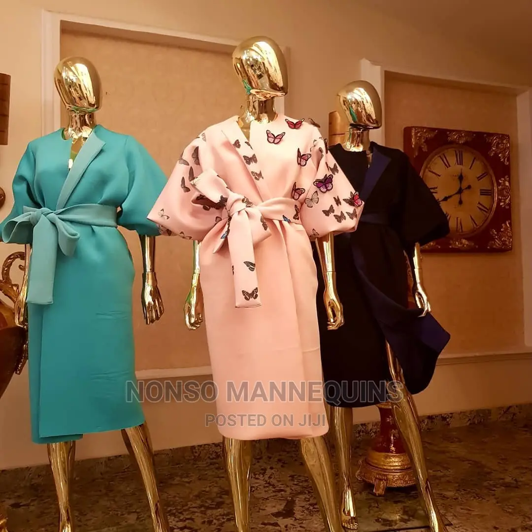 Female Gold Faceless Mannequin