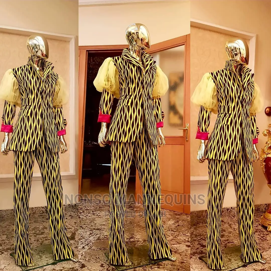 Female Gold Faceless Mannequin
