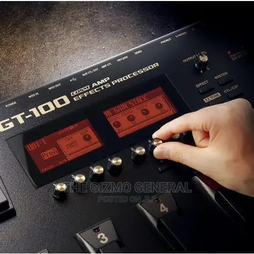 Boss GT-100 Guitar Multi-Effects Pedal