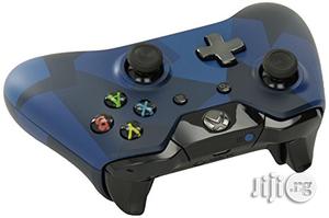 Xbox One Special Edition Midnight Forces Wireless Controller